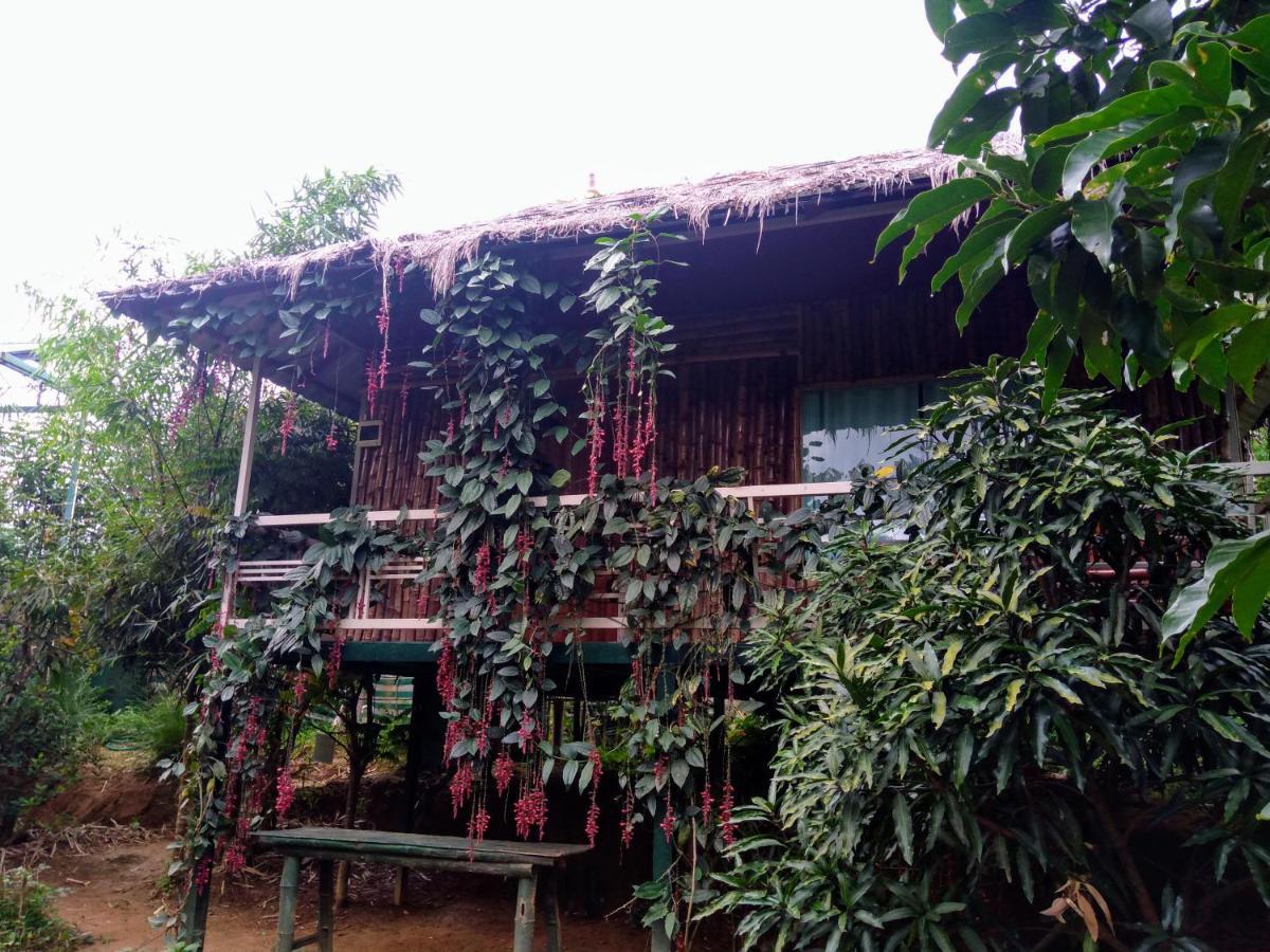 Koomankolly Resort Thirunelly Exterior photo