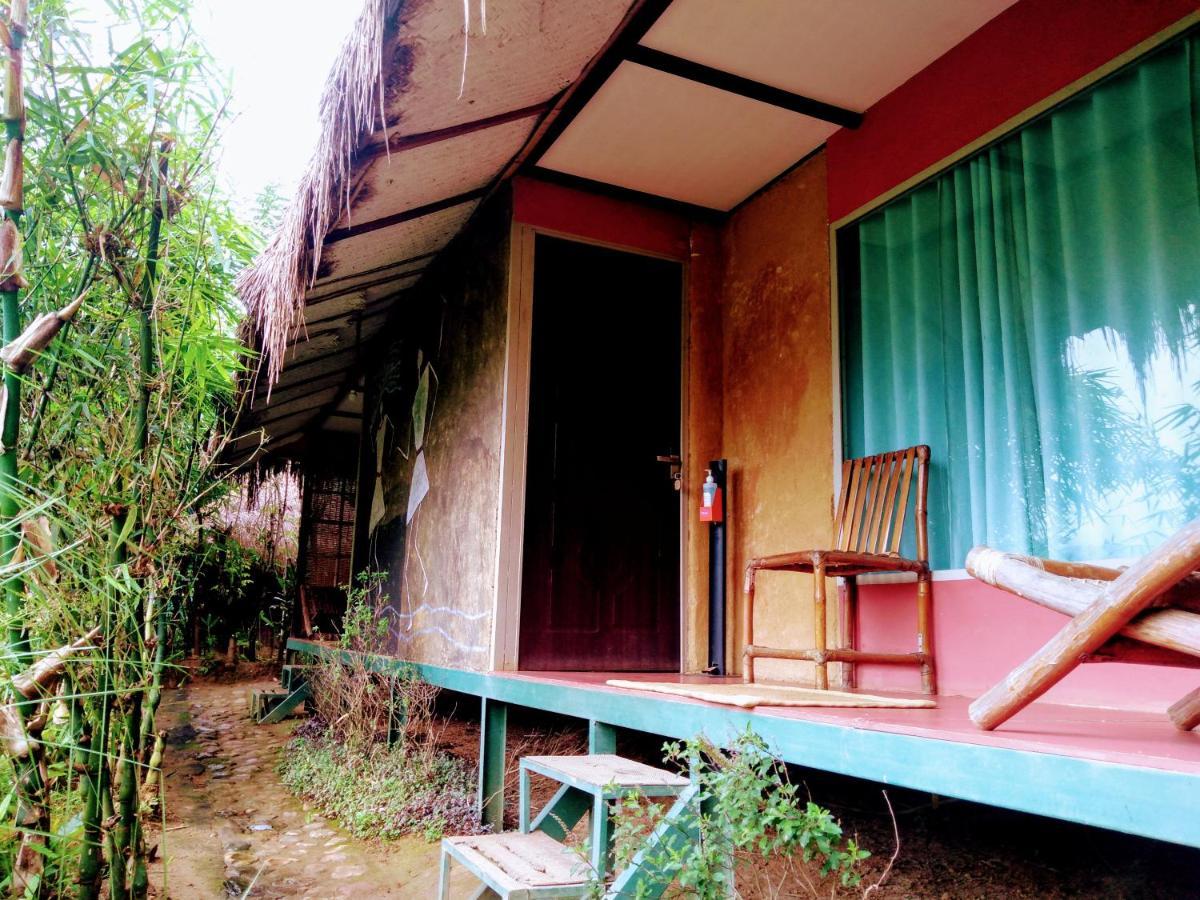 Koomankolly Resort Thirunelly Exterior photo