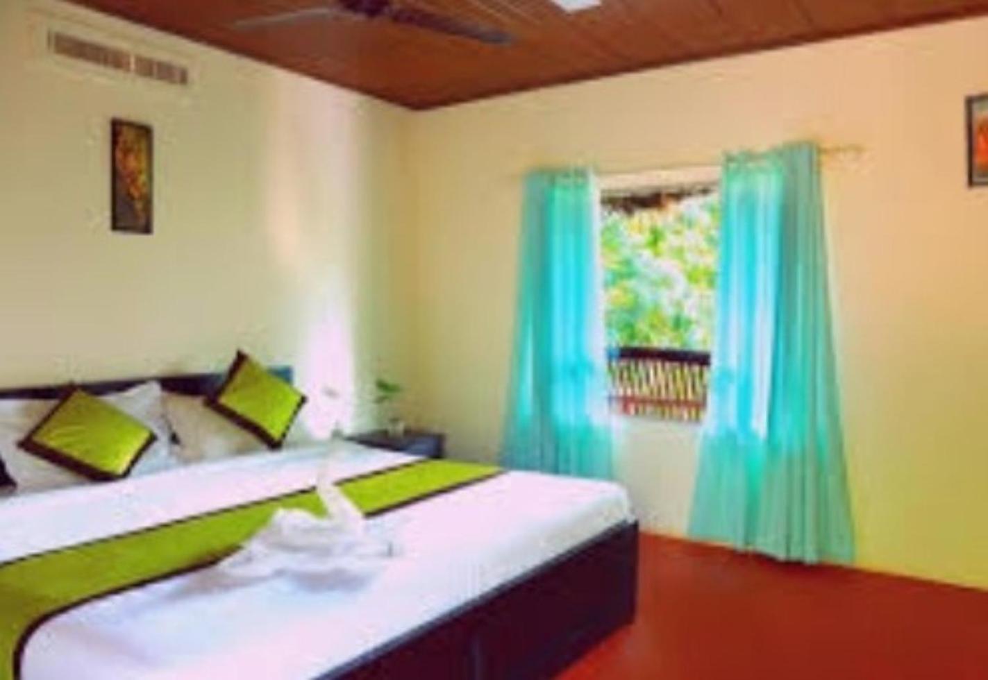 Koomankolly Resort Thirunelly Exterior photo