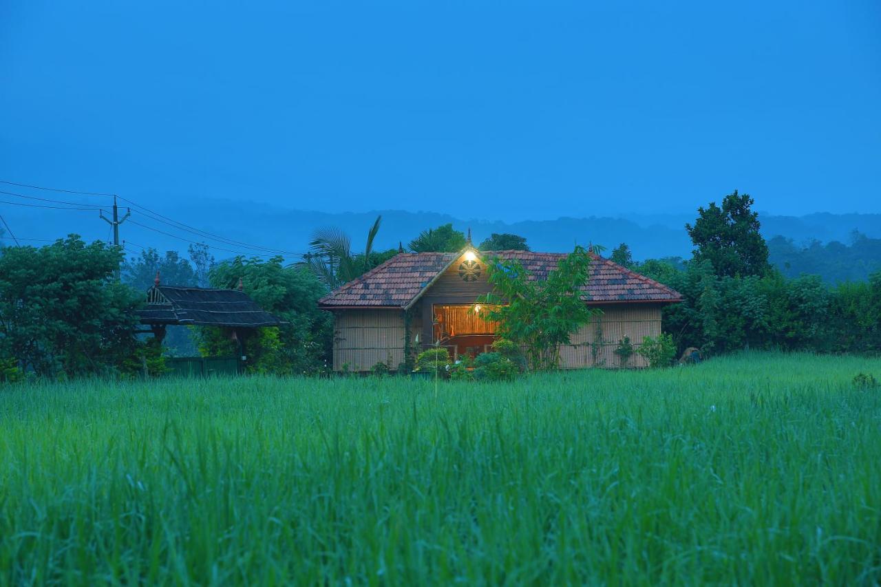 Koomankolly Resort Thirunelly Exterior photo