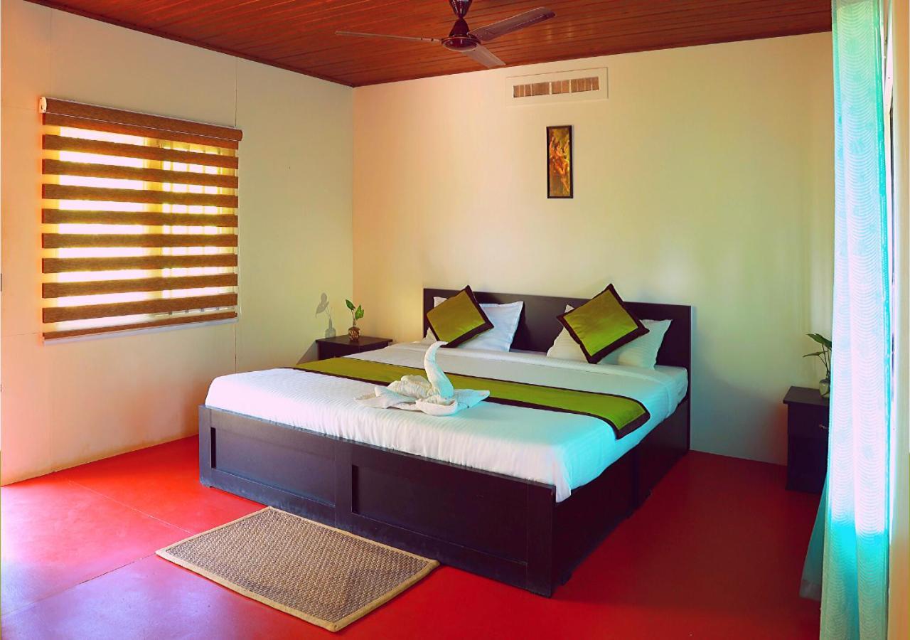 Koomankolly Resort Thirunelly Exterior photo