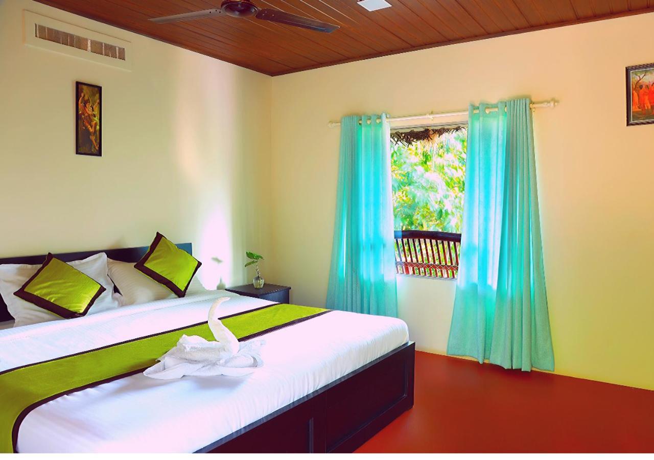 Koomankolly Resort Thirunelly Exterior photo